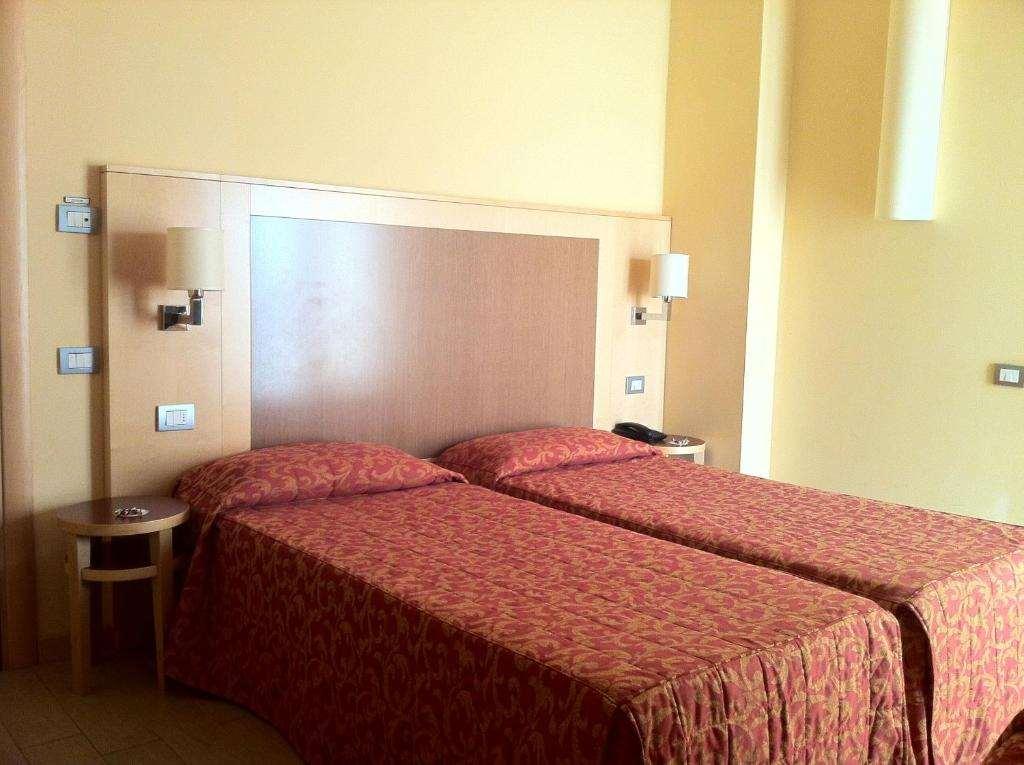 Mokinba Hotels Cristallo Milan Room photo